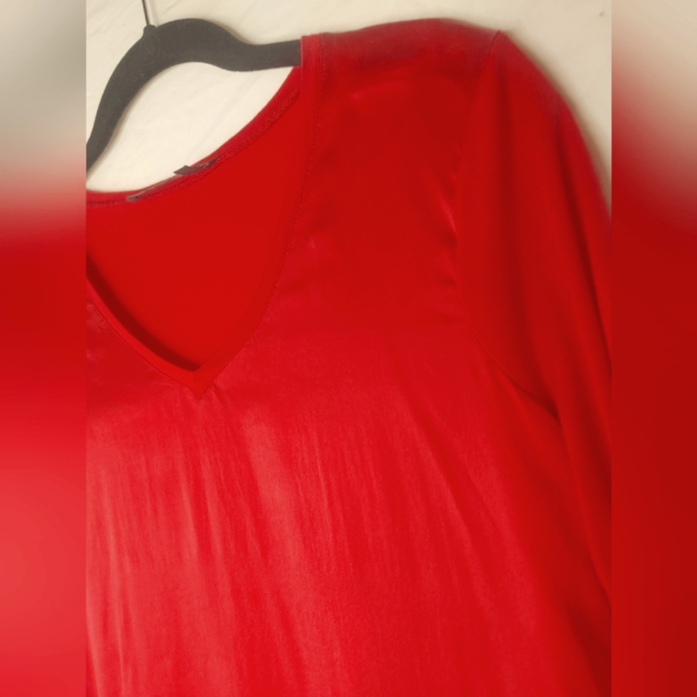 Marc Aurel 100% Silk Front & Viscose Blouse Women's Sz 36 Red V-Neck‎ Top